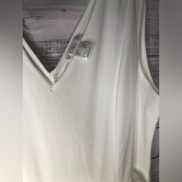 🪩🤍VENUS Chic White Jumpsuit NWOT Multiple sizes🤍🪩 - Picture 7 of 15